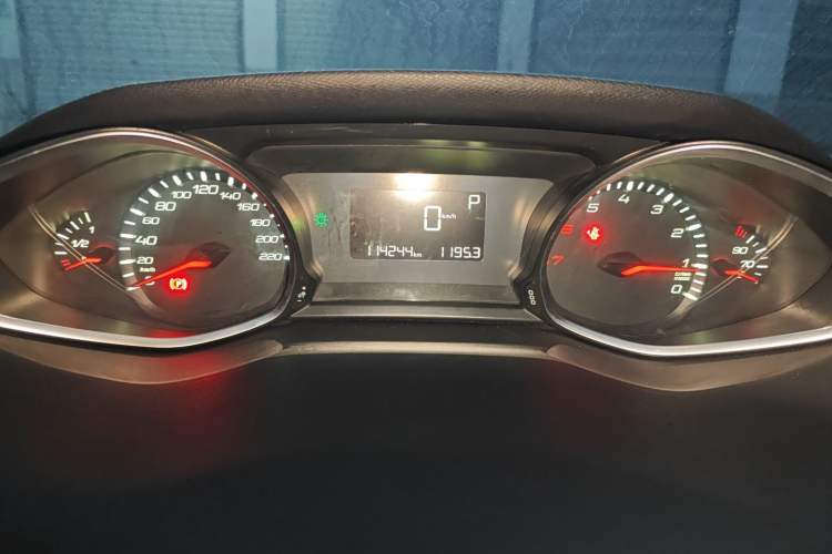 Used Peugeot 308S 2015 1.2T Automatic Jingchi Edition Instrument Cluster