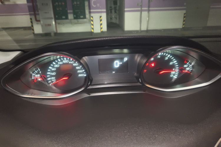 Used Peugeot 308S 2015 1.2T Automatic Shangchi Edition Instrument Cluster
