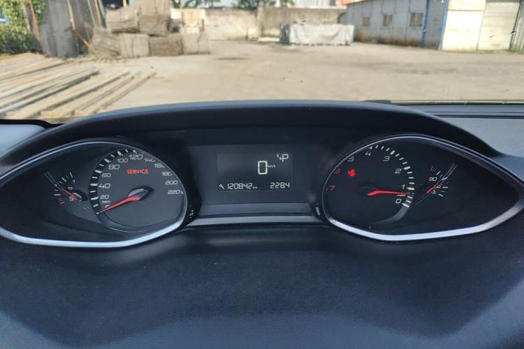 Used Peugeot 308S 2015 1.2T Automatic Shangchi Edition Instrument Cluster
