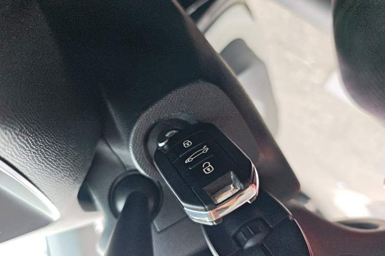 Used Peugeot 308S 2015 1.2T Automatic Shangchi Edition Interior 1