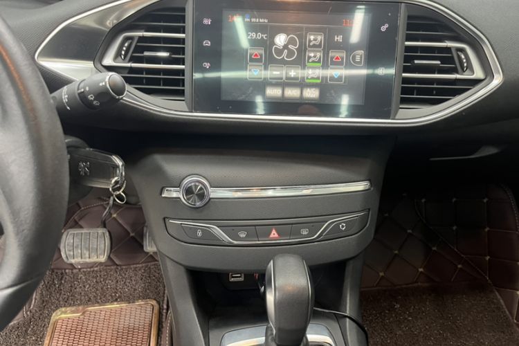 Used Peugeot 308S 2015 1.2T Automatic Jingchi Edition Interior 1