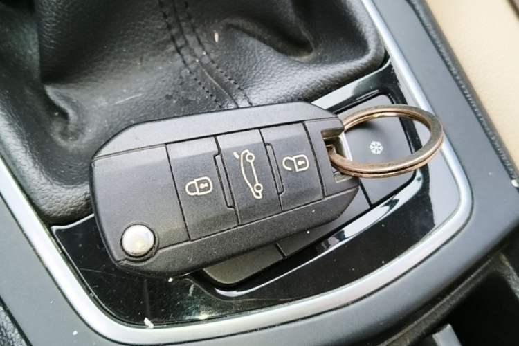 Used Peugeot 308S 2015 1.2T Automatic Shangchi Edition Interior 1