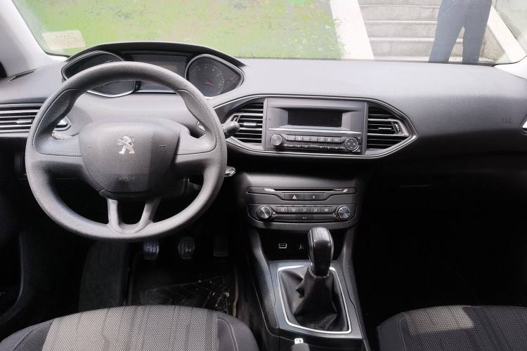 Used Peugeot 308S 2015 1.6L Manual Shangchi Edition Interior 2