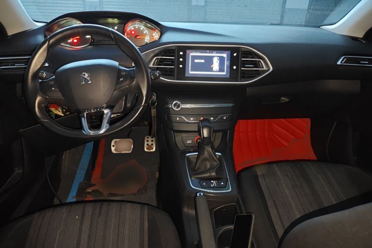 Used Peugeot 308S 2015 1.2T Automatic Jingchi Edition Interior 2
