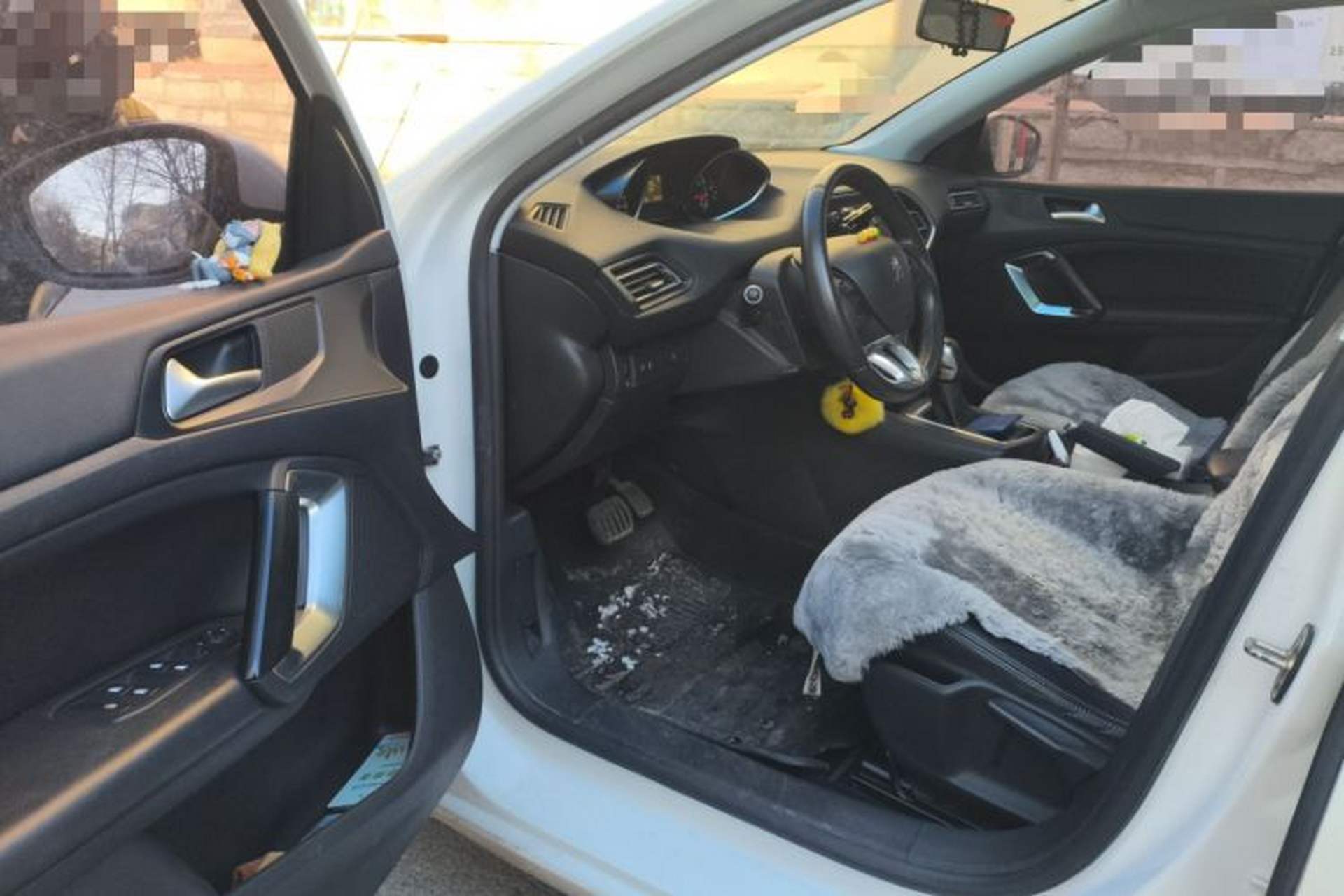 Used Peugeot 308S 2015 1.2T Automatic Jingchi Edition Interior 3