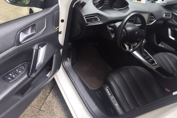 Used Peugeot 308S 2015 1.6T Automatic Ruichi Edition Interior 3