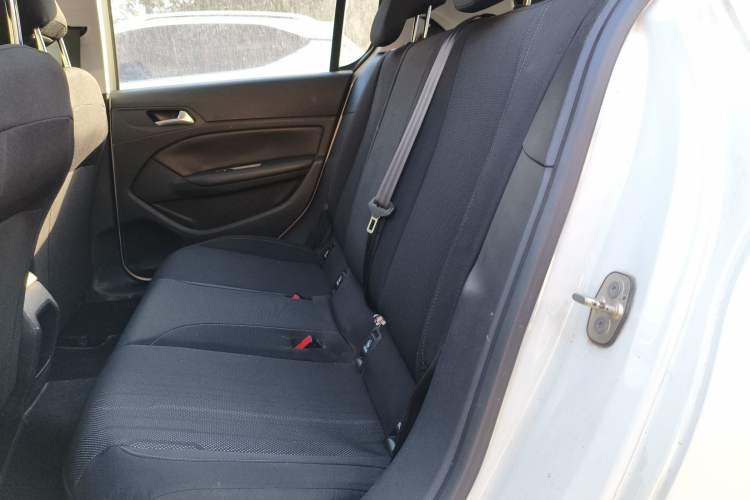 Used Peugeot 308S 2015 1.6L Manual Shangchi Edition Interior 4
