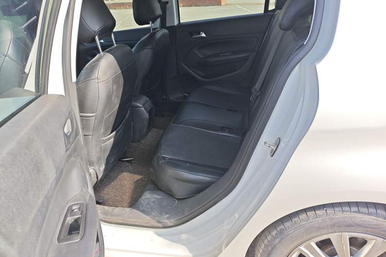 Used Peugeot 308S 2015 1.2T Automatic Shangchi Edition Interior 4
