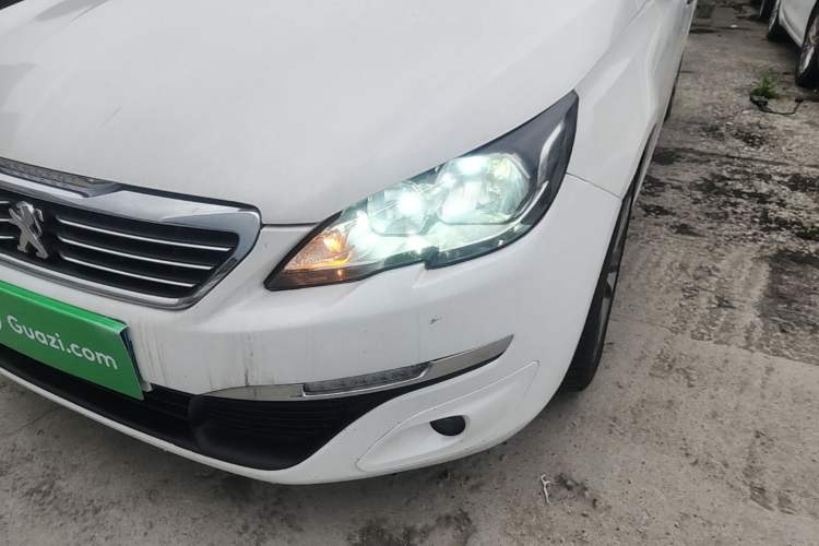 Used Peugeot 308S 2015 1.2T Automatic Jingchi Edition Left Front Headlight