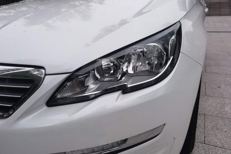 Used Peugeot 308S 2015 1.2T Automatic Jingchi Edition Left Front Headlight