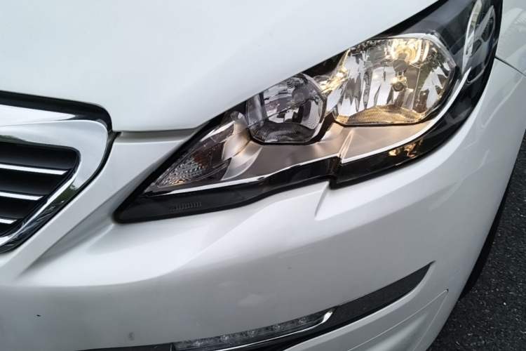 Used Peugeot 308S 2015 1.2T Automatic Shangchi Edition Left Front Headlight