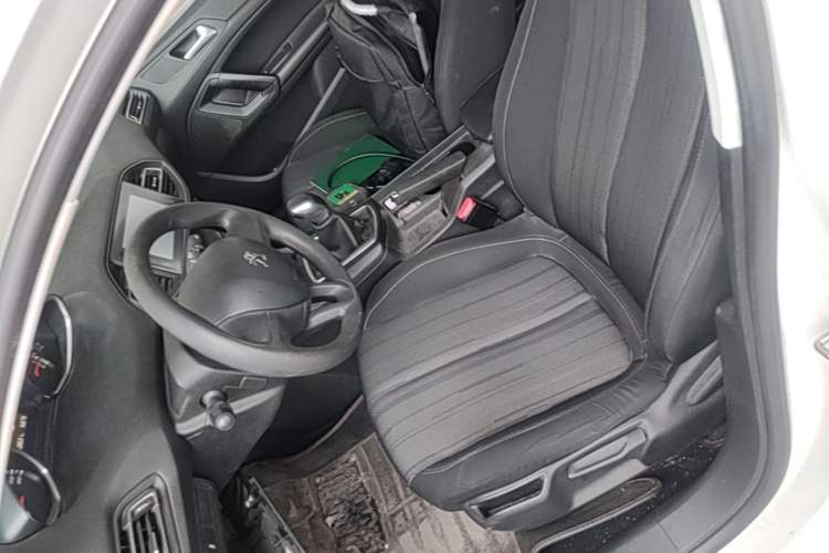 Used Peugeot 308S 2015 1.6L Manual Shangchi Edition Left Front Seat