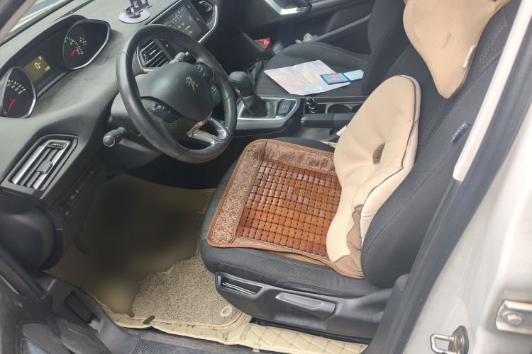 Used Peugeot 308S 2015 1.2T Automatic Jingchi Edition Left Front Seat