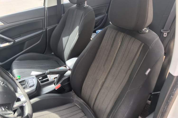Used Peugeot 308S 2015 1.2T Automatic Jingchi Edition Left Front Seat