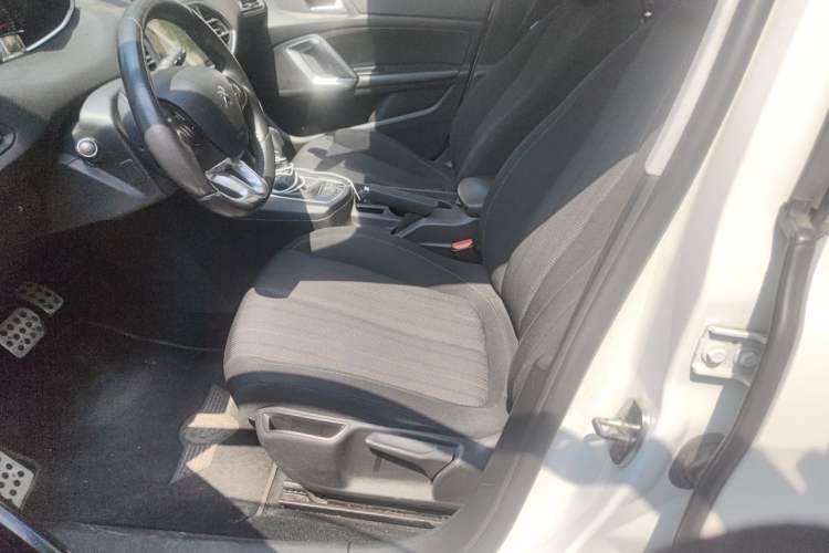 Used Peugeot 308S 2015 1.2T Automatic Jingchi Edition Left Front Seat