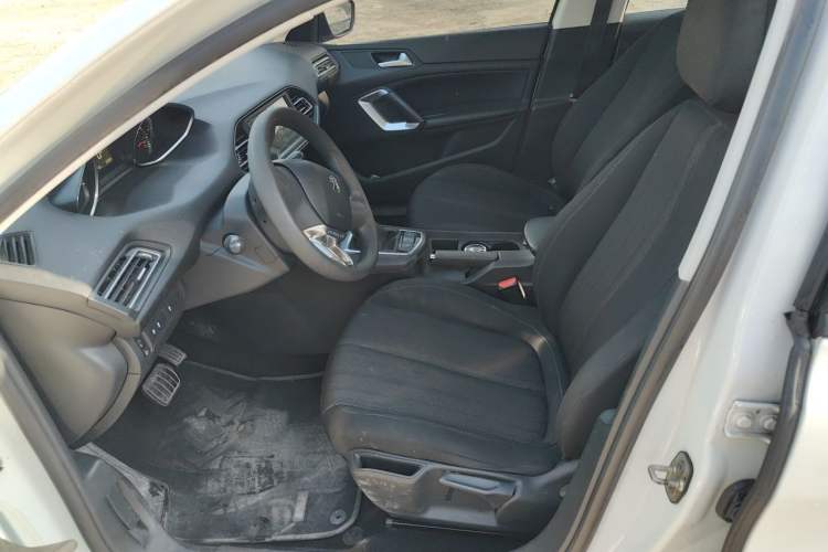 Used Peugeot 308S 2015 1.2T Automatic Shangchi Edition Left Front Seat