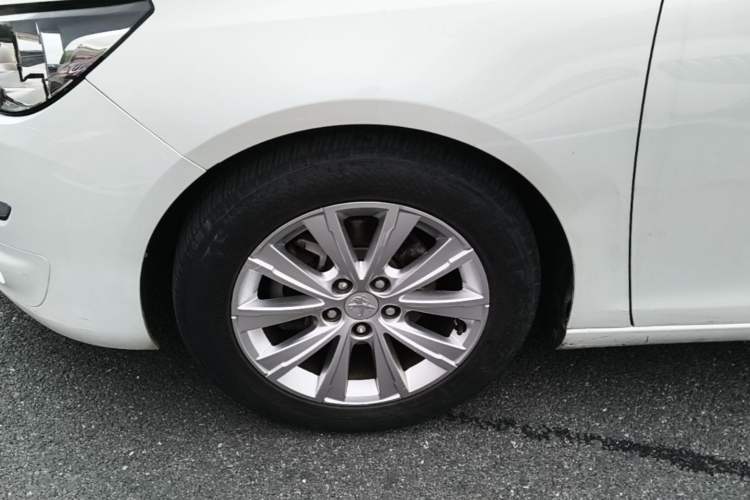 Used Peugeot 308S 2015 1.2T Automatic Shangchi Edition Left Front Wheel Hub