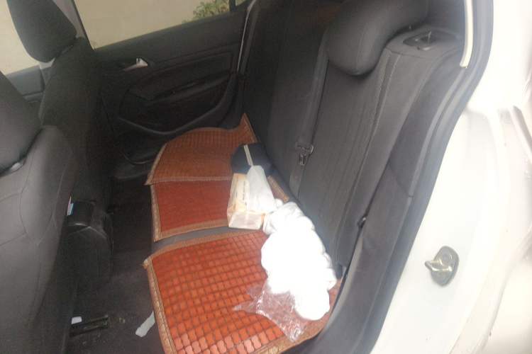 Used Peugeot 308S 2015 1.2T Automatic Jingchi Edition Left Rear Seat