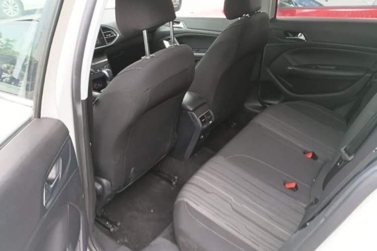 Used Peugeot 308S 2015 1.6T Automatic Jingchi Edition Left Rear Seat