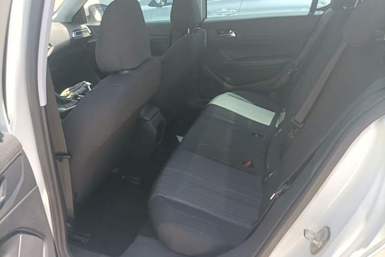 Used Peugeot 308S 2015 1.2T Automatic Shangchi Edition Left Rear Seat