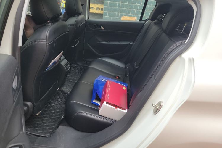 Used Peugeot 308S 2015 1.6T Automatic Jingchi Edition Left Rear Seat