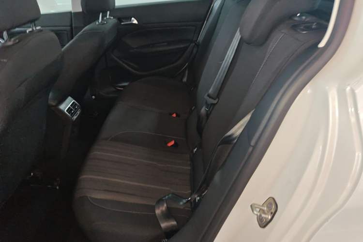 Used Peugeot 308S 2015 1.6T Automatic Jingchi Edition Left Rear Seat