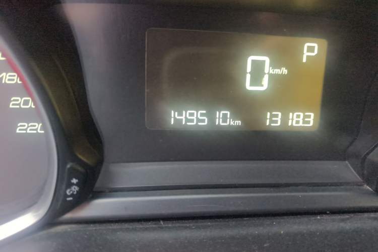 Used Peugeot 308S 2015 1.2T Automatic Jingchi Edition Odometer Close Up