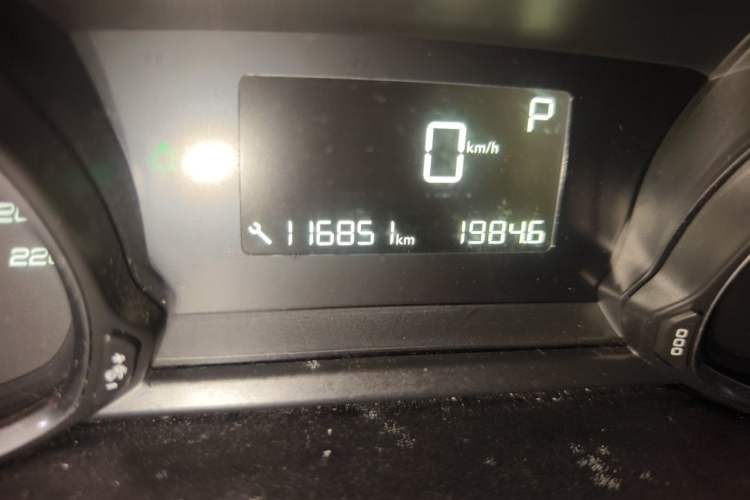 Used Peugeot 308S 2015 1.2T Automatic Jingchi Edition Odometer Close Up