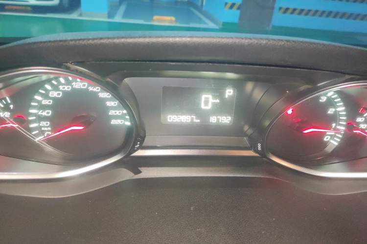 Used Peugeot 308S 2015 1.2T Automatic Jingchi Edition Odometer Close Up