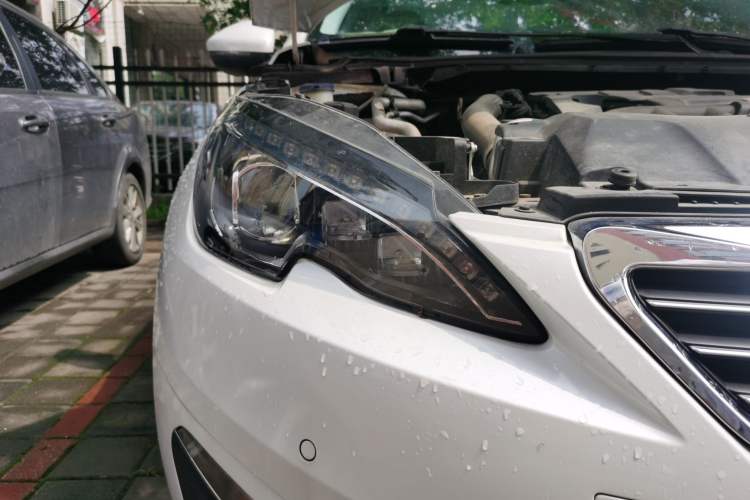 Used Peugeot 308S 2015 1.6T Automatic Ruichi Edition Right Front Headlight