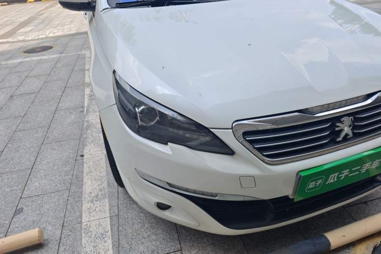 Used Peugeot 308S 2015 1.6T Automatic Jingchi Edition Right Front Headlight