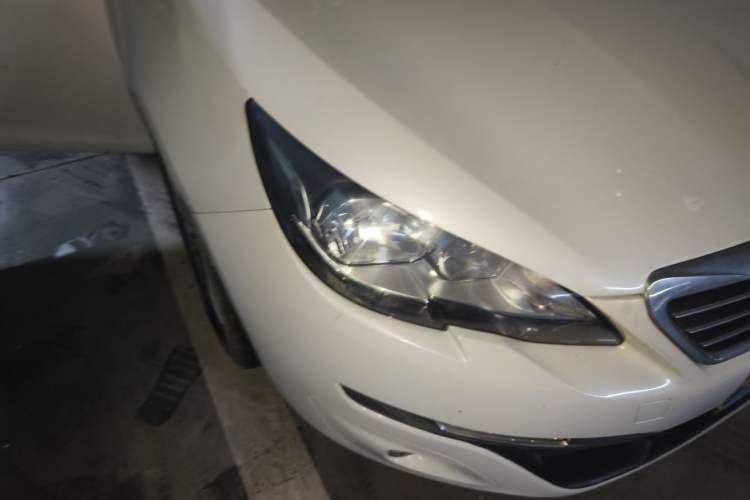 Used Peugeot 308S 2015 1.2T Automatic Jingchi Edition Right Front Headlight