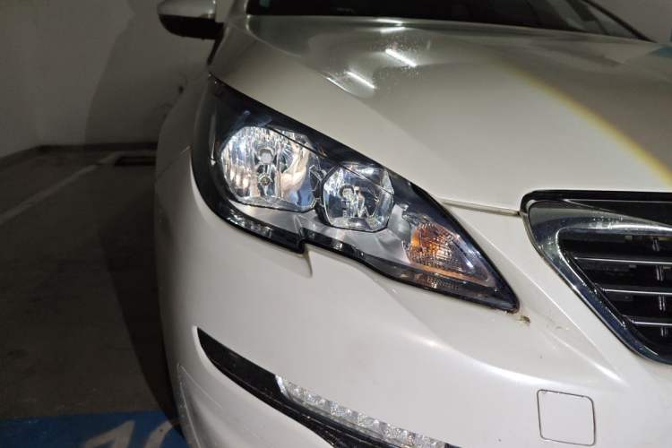 Used Peugeot 308S 2015 1.2T Automatic Jingchi Edition Right Front Headlight