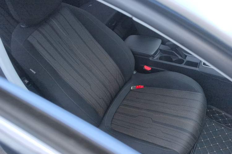 Used Peugeot 308S 2015 1.2T Automatic Jingchi Edition Right Front Seat