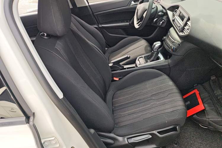 Used Peugeot 308S 2015 1.2T Automatic Shangchi Edition Right Front Seat