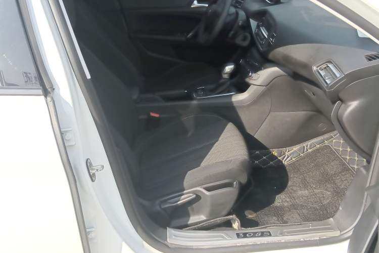 Used Peugeot 308S 2015 1.2T Automatic Shangchi Edition Right Front Seat