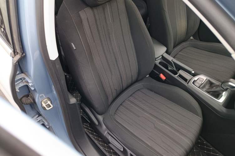 Used Peugeot 308S 2015 1.2T Automatic Jingchi Edition Right Front Seat