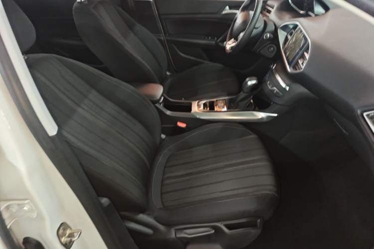 Used Peugeot 308S 2015 1.6T Automatic Jingchi Edition Right Front Seat