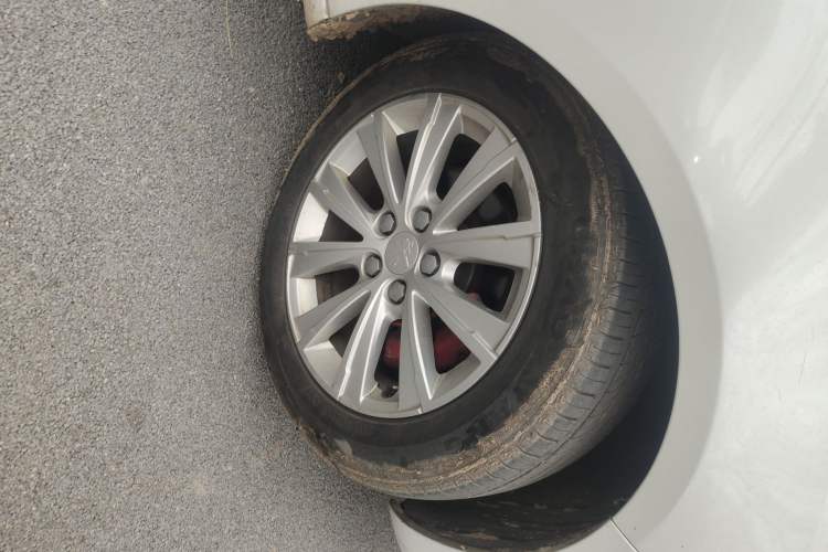 Used Peugeot 308S 2015 1.2T Automatic Jingchi Edition Right Front Wheel Hub