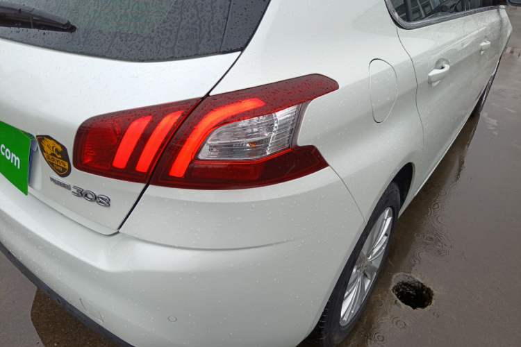 Used Peugeot 308S 2015 1.2T Automatic Jingchi Edition Right Rear Taillight