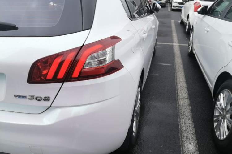 Used Peugeot 308S 2015 1.2T Automatic Jingchi Edition Right Rear Taillight