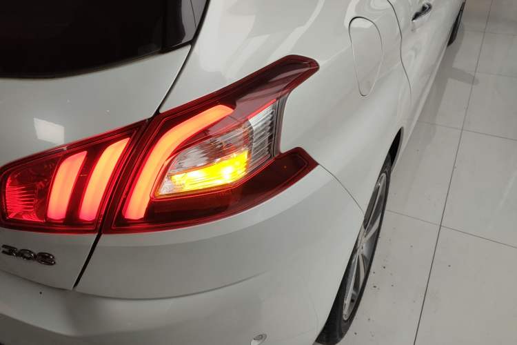 Used Peugeot 308S 2015 1.6T Automatic Ruichi Edition Right Rear Taillight