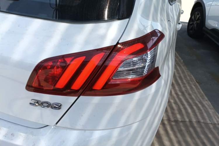 Used Peugeot 308S 2015 1.6T Automatic Jingchi Edition Right Rear Taillight
