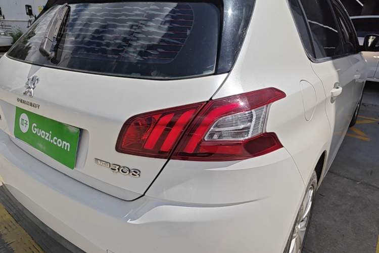 Used Peugeot 308S 2015 1.2T Automatic Jingchi Edition Right Rear Taillight