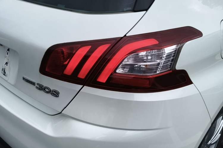 Used Peugeot 308S 2015 1.2T Automatic Shangchi Edition Right Rear Taillight