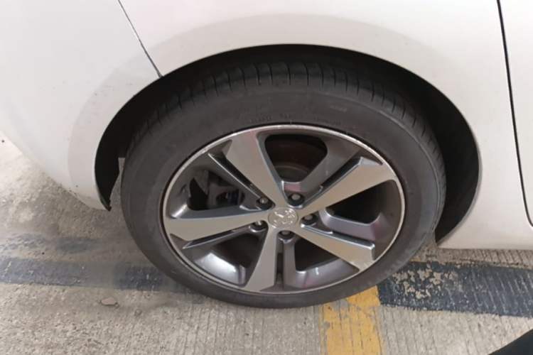 Used Peugeot 308S 2015 1.6T Automatic Jingchi Edition Right Rear Wheel Hub