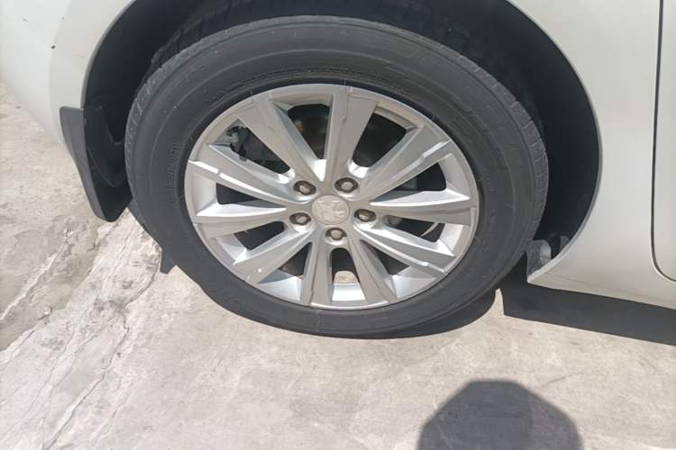 Used Peugeot 308S 2015 1.2T Automatic Shangchi Edition Right Rear Wheel Hub