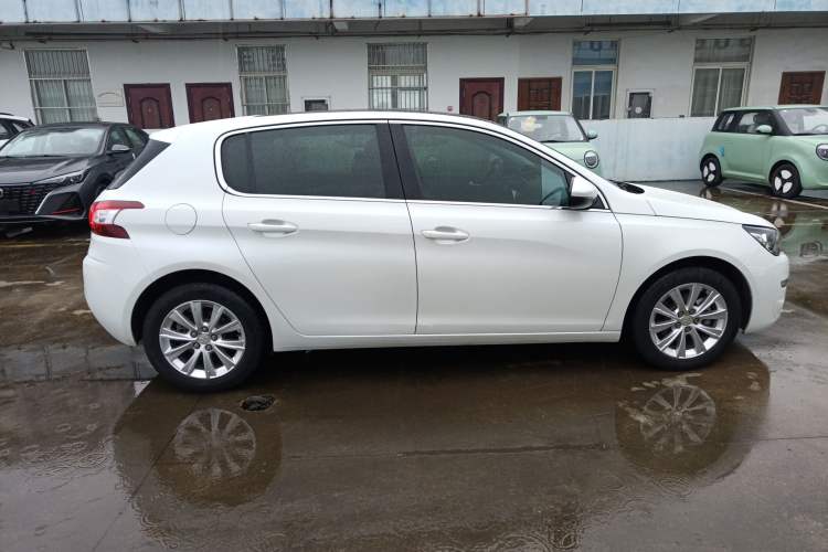 Used Peugeot 308S 2015 1.2T Automatic Jingchi Edition Right Side