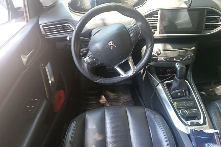 Used Peugeot 308S 2015 1.6T Automatic Ruichi Edition Steering Wheel