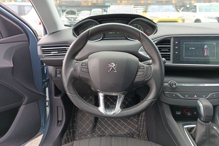 Used Peugeot 308S 2015 1.2T Automatic Jingchi Edition Steering Wheel